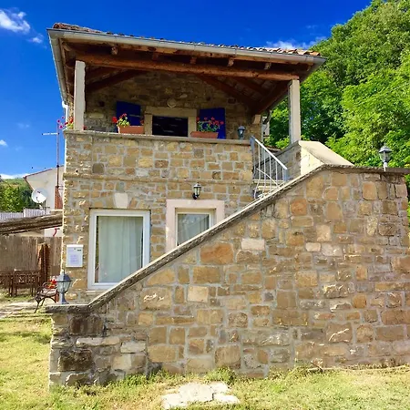 Apartma Istrian House *